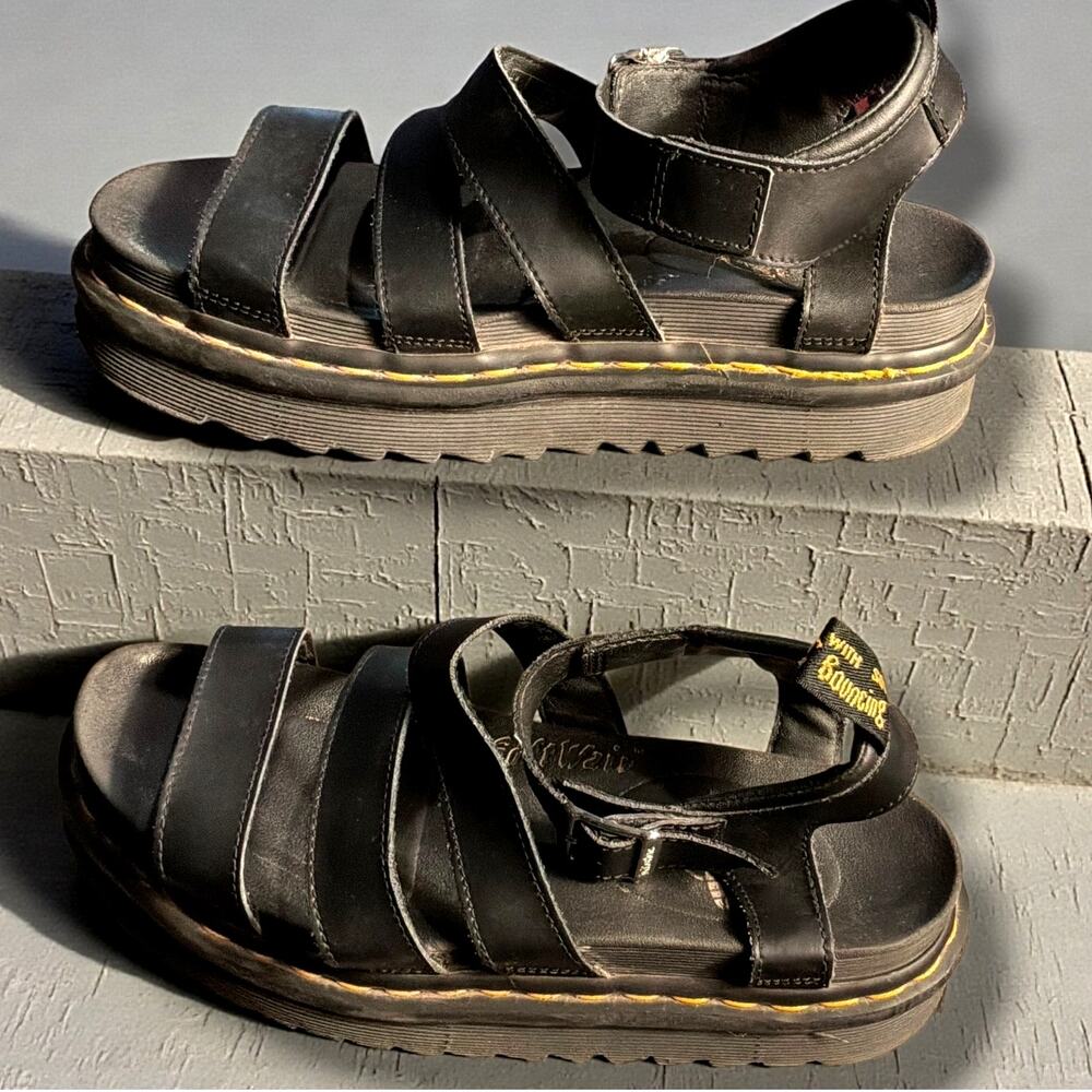 Women's Size 8 DR. MARTENS Blaire Black Leather Sandals EUC